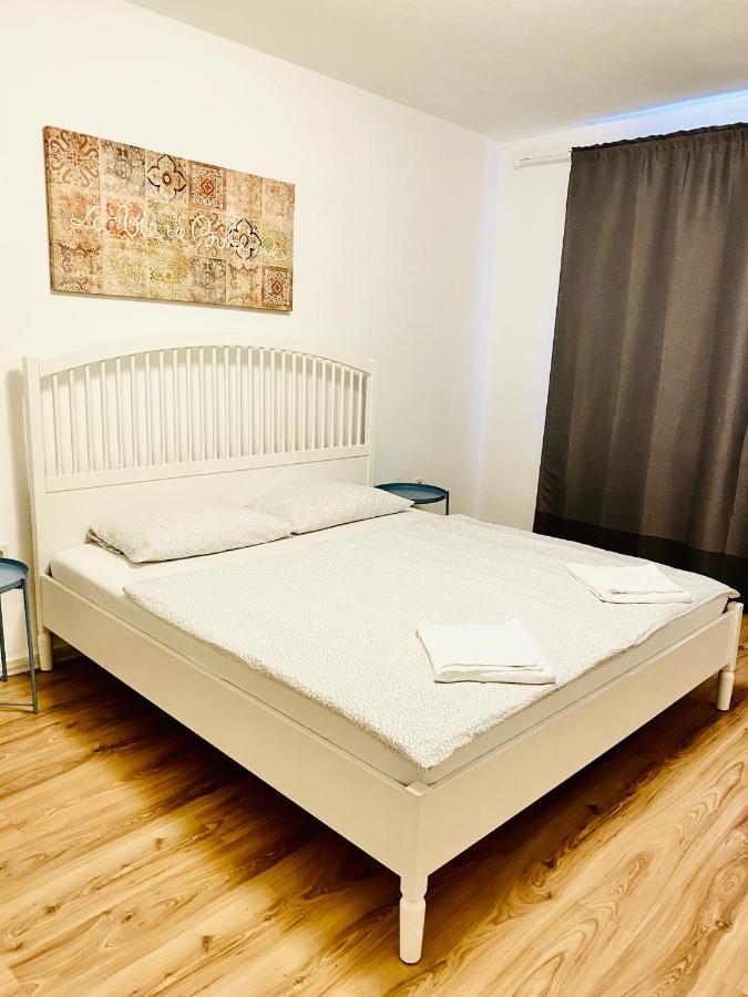 Tm Aparts Dortmund Zewnętrze zdjęcie A double bed