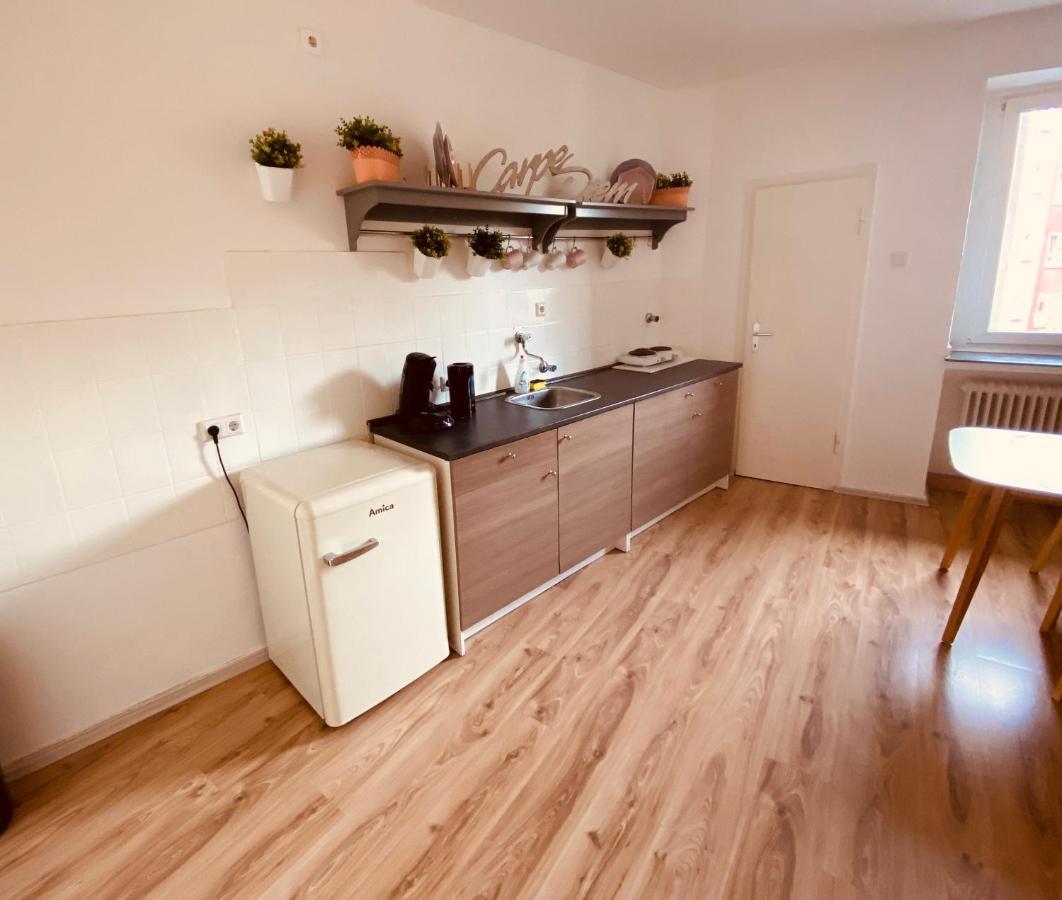 Tm Aparts Dortmund Zewnętrze zdjęcie A typical kitchen in a student apartment